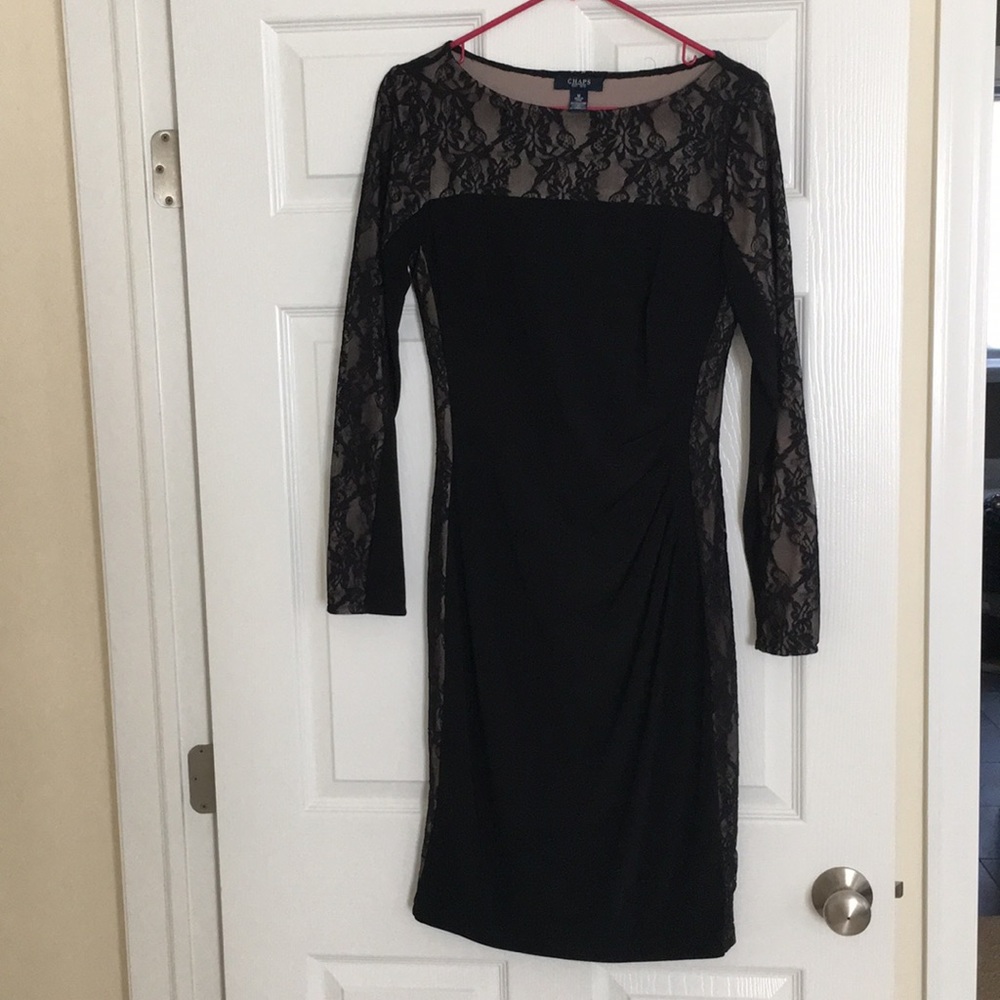 Beautiful Chaps black lace long sleeve dress